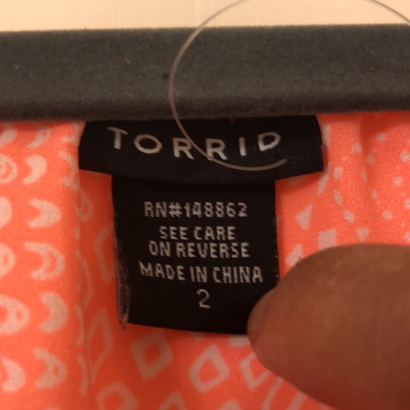 Torrid Coral Ruffled Front Short Sleeve Blouse Plus Size 2X - Picture 6 of 7